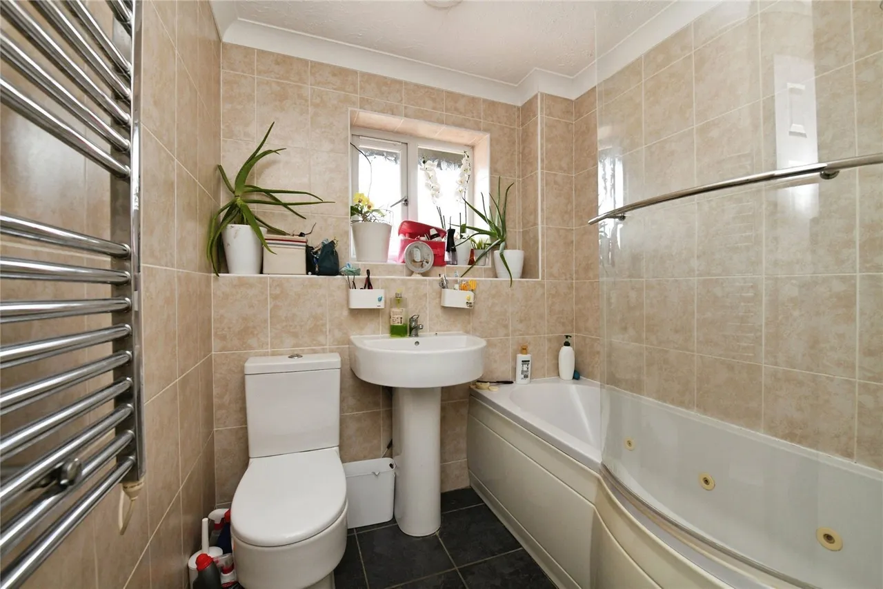 Nicholsons Grove, Colchester, Essex, CO1, photo 9