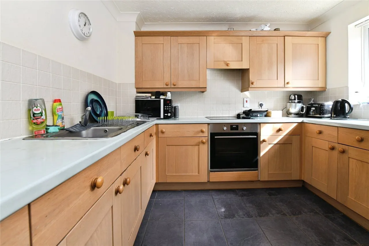 Nicholsons Grove, Colchester, Essex, CO1, photo 3