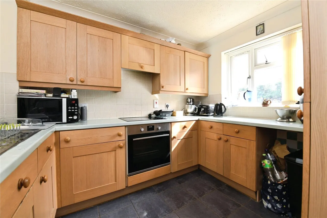 Nicholsons Grove, Colchester, Essex, CO1, photo 4