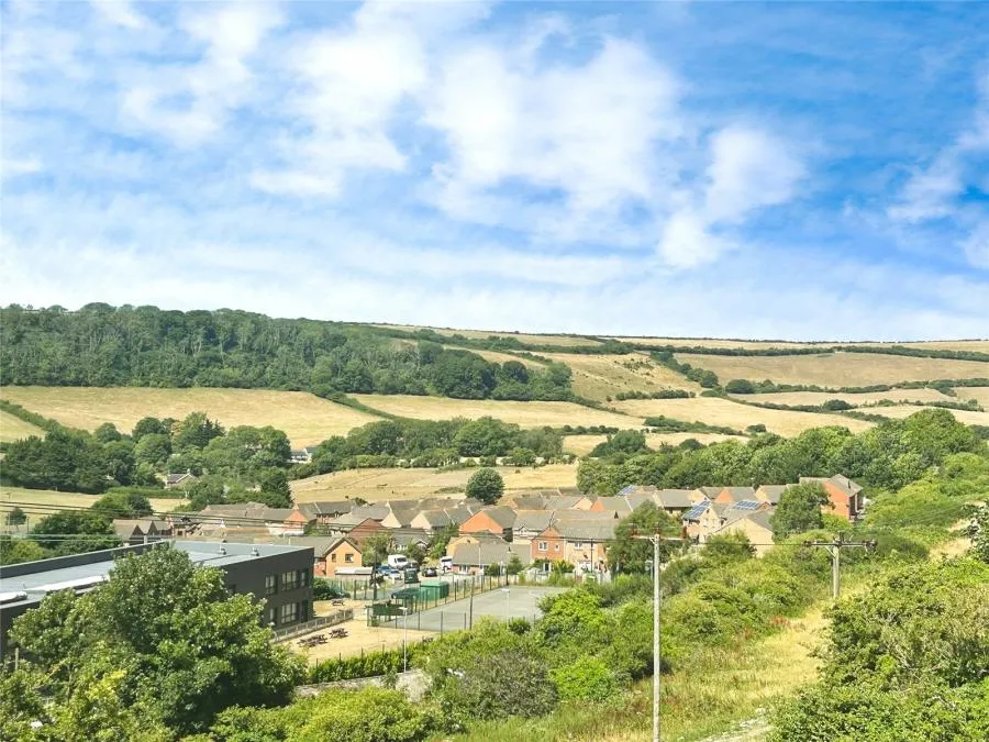 Lowtherville Road, Ventnor, PO38, photo 8