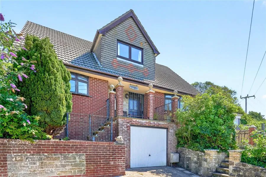 Lowtherville Road, Ventnor, PO38, photo 18
