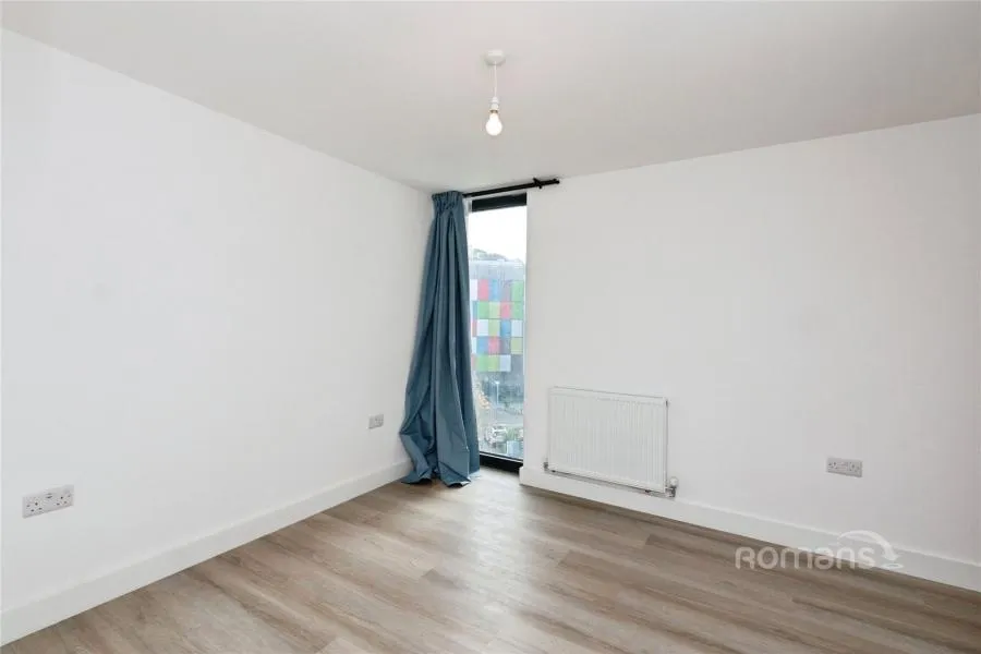 Farnborough Road, Farnborough, GU14, photo 6