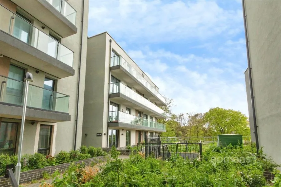 Farnborough Road, Farnborough, GU14, photo 9