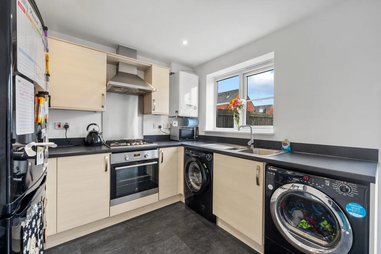 Bretton Avenue, Warrington, Warrington, WA1 2GP, photo 3