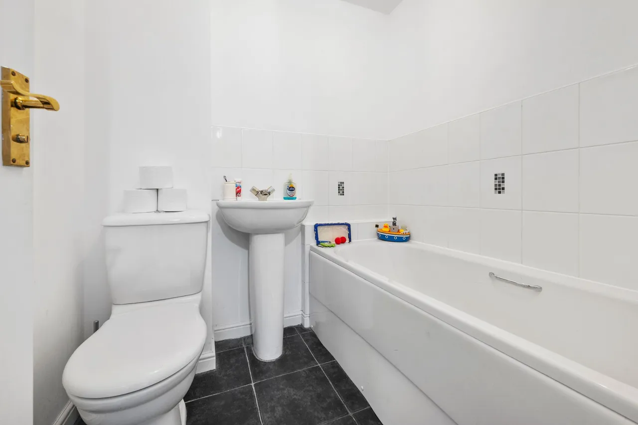 Bretton Avenue, Warrington, Warrington, WA1 2GP, photo 20