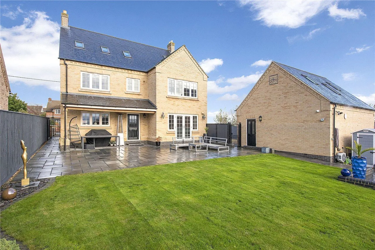 Eastwood End, Wimblington, photo 23