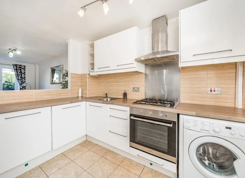 Francis Close, Isle Of Dogs, E14, photo 3