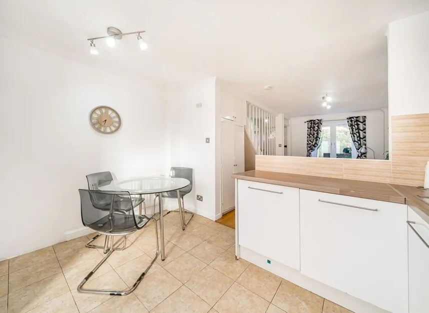 Francis Close, Isle Of Dogs, E14, photo 5