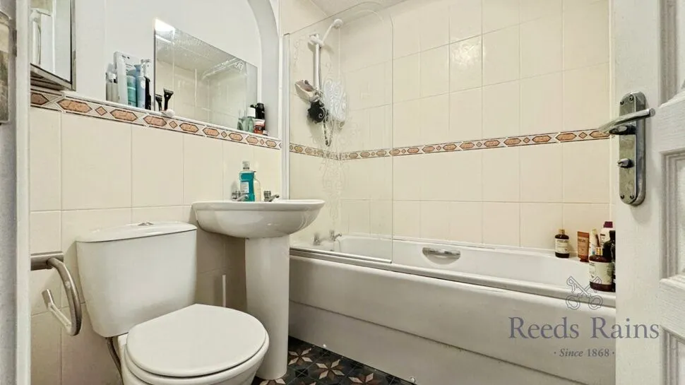 Holland House Road, Walton-le-Dale, PR5, photo 8