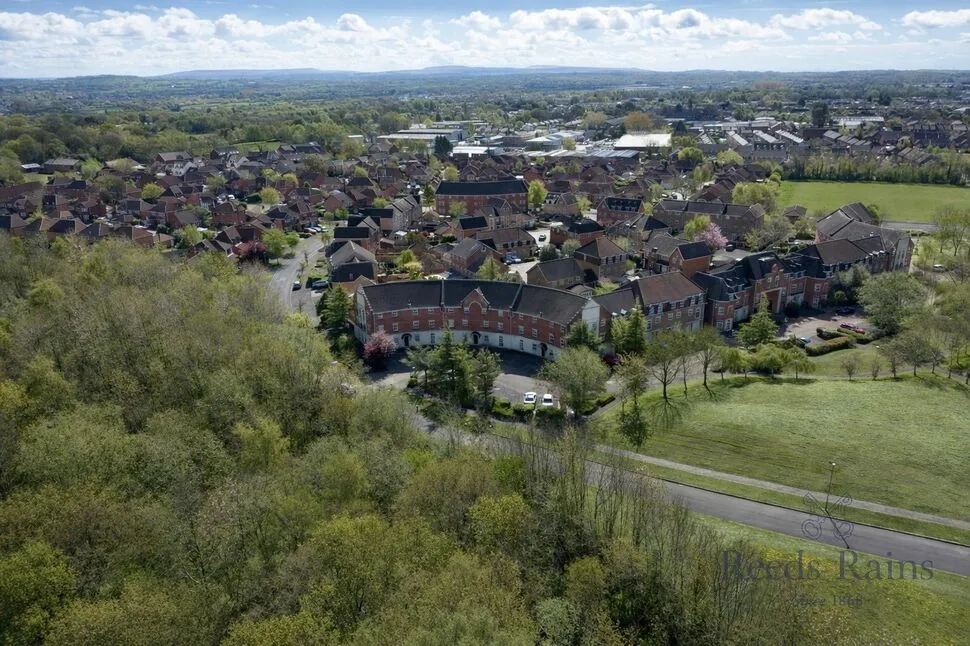 Holland House Road, Walton-le-Dale, PR5, photo 6