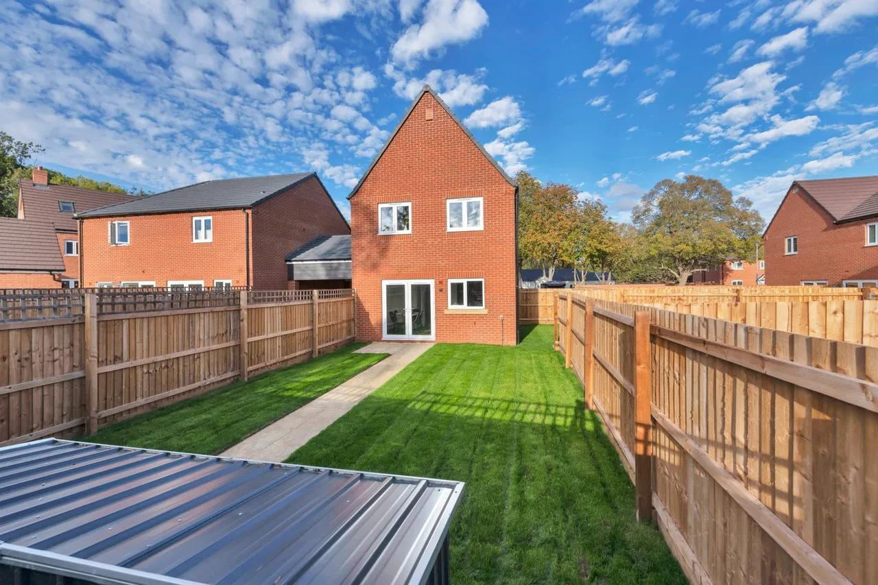 Maple Rise, Houghton Regis, LU5, photo 17