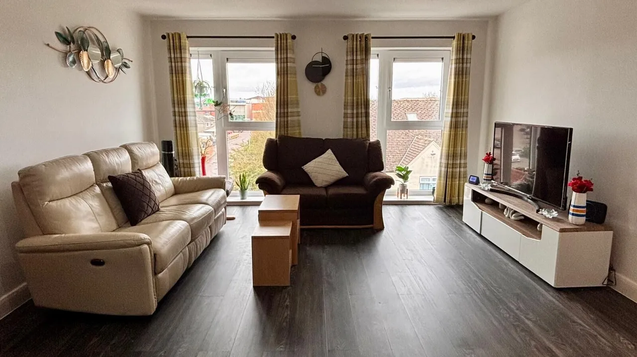 Richard Lewis Way, Shirley, B90, photo 5