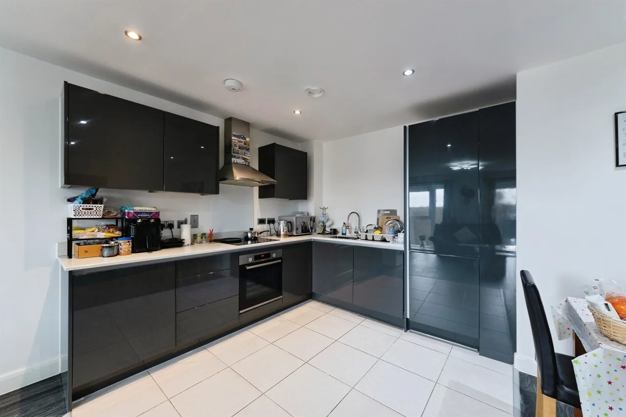 Richard Lewis Way, Shirley, B90, photo 2