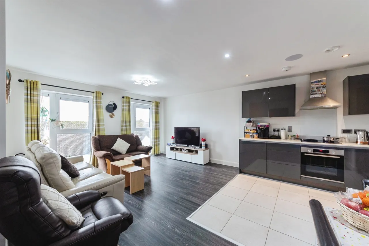 Richard Lewis Way, Shirley, B90, photo 4
