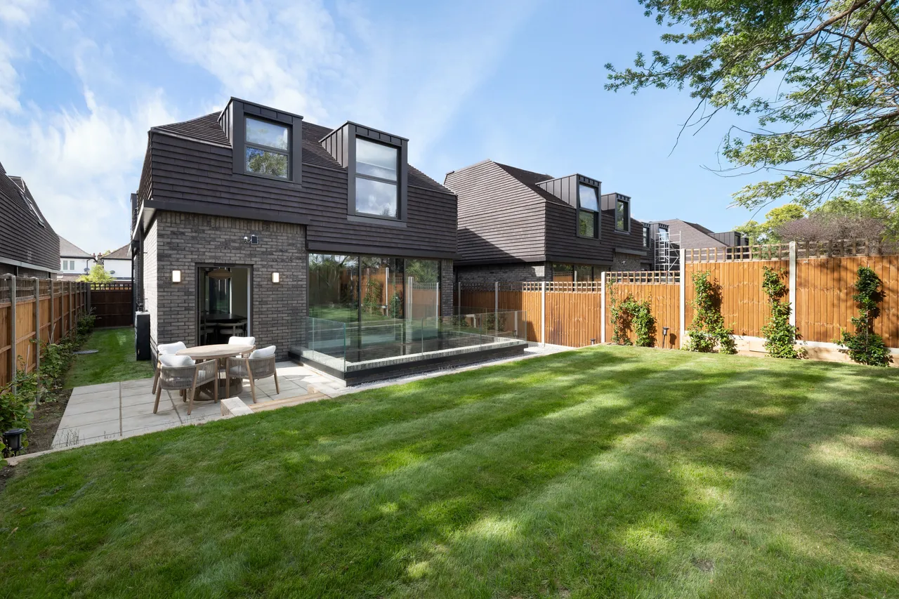 Streatham, The Croft, SW16, photo 12