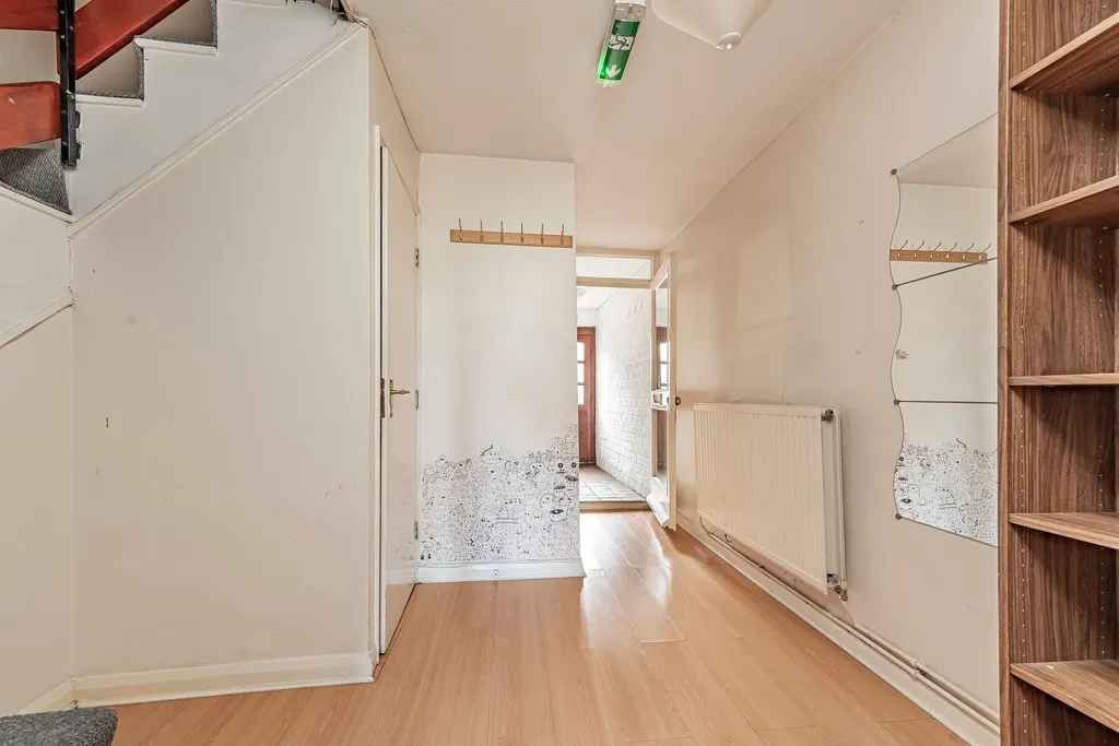 Manor Waye, Uxbridge, UB8, photo 8
