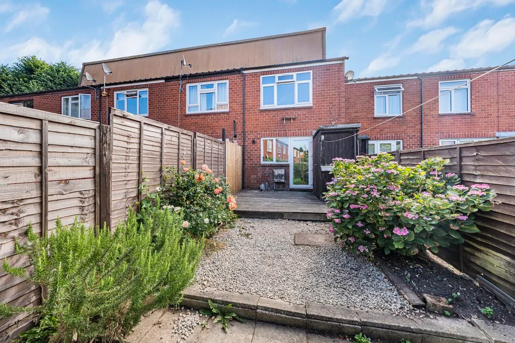 Manor Waye, Uxbridge, UB8, photo 28