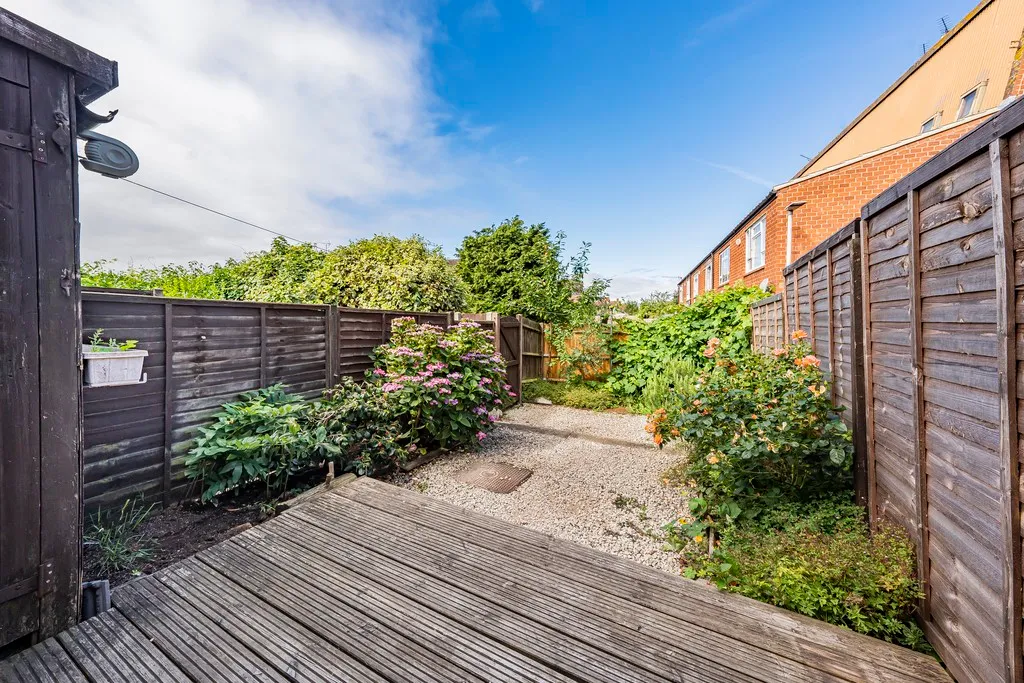 Manor Waye, Uxbridge, UB8, photo 21