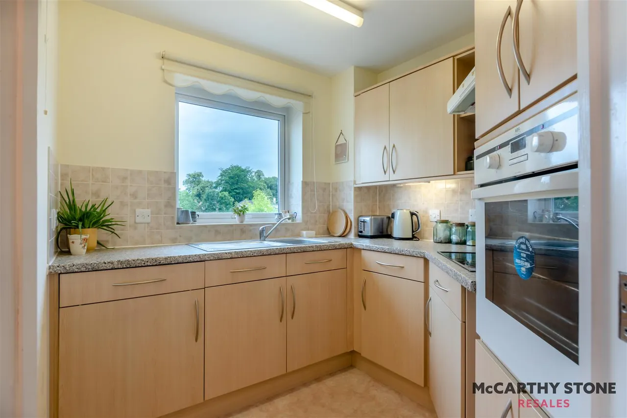 Western Avenue, Newbury, RG14, photo 7