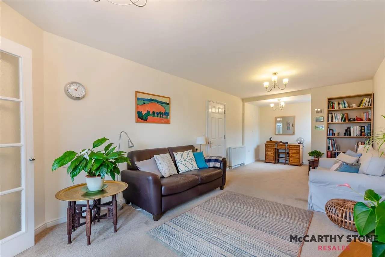 Western Avenue, Newbury, RG14, photo 2