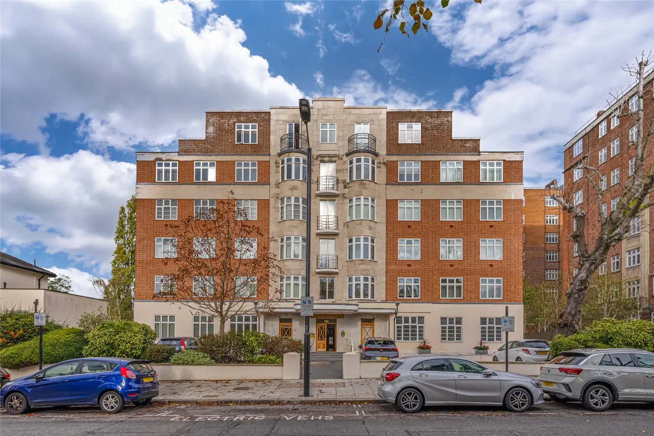 2 bed flat for sale, Hall Road, St John's Wood, NW8