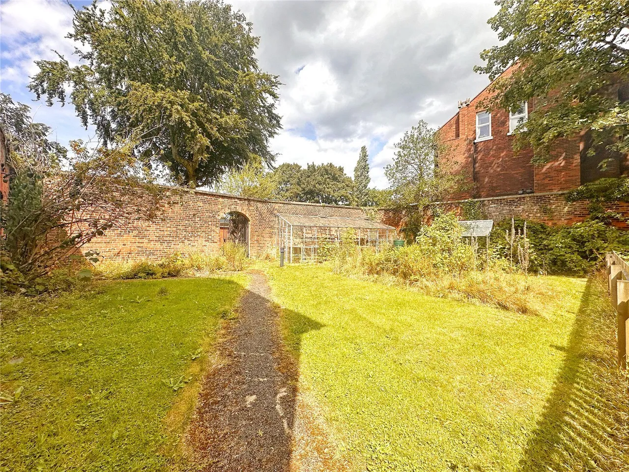 Church Lane, Whitefield, M45, photo 13