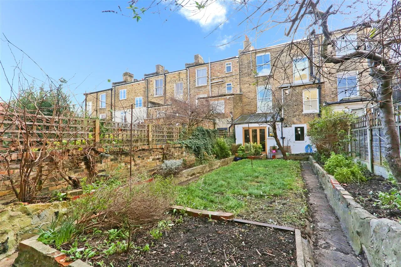 Hargrave Road, London, photo 11
