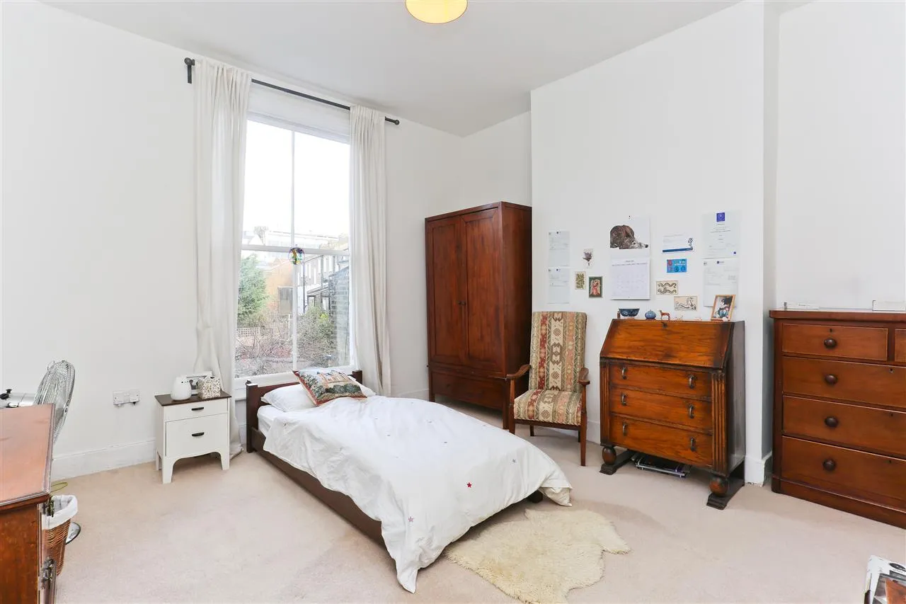 Hargrave Road, London, photo 8