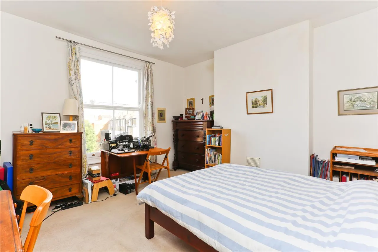Hargrave Road, London, photo 7