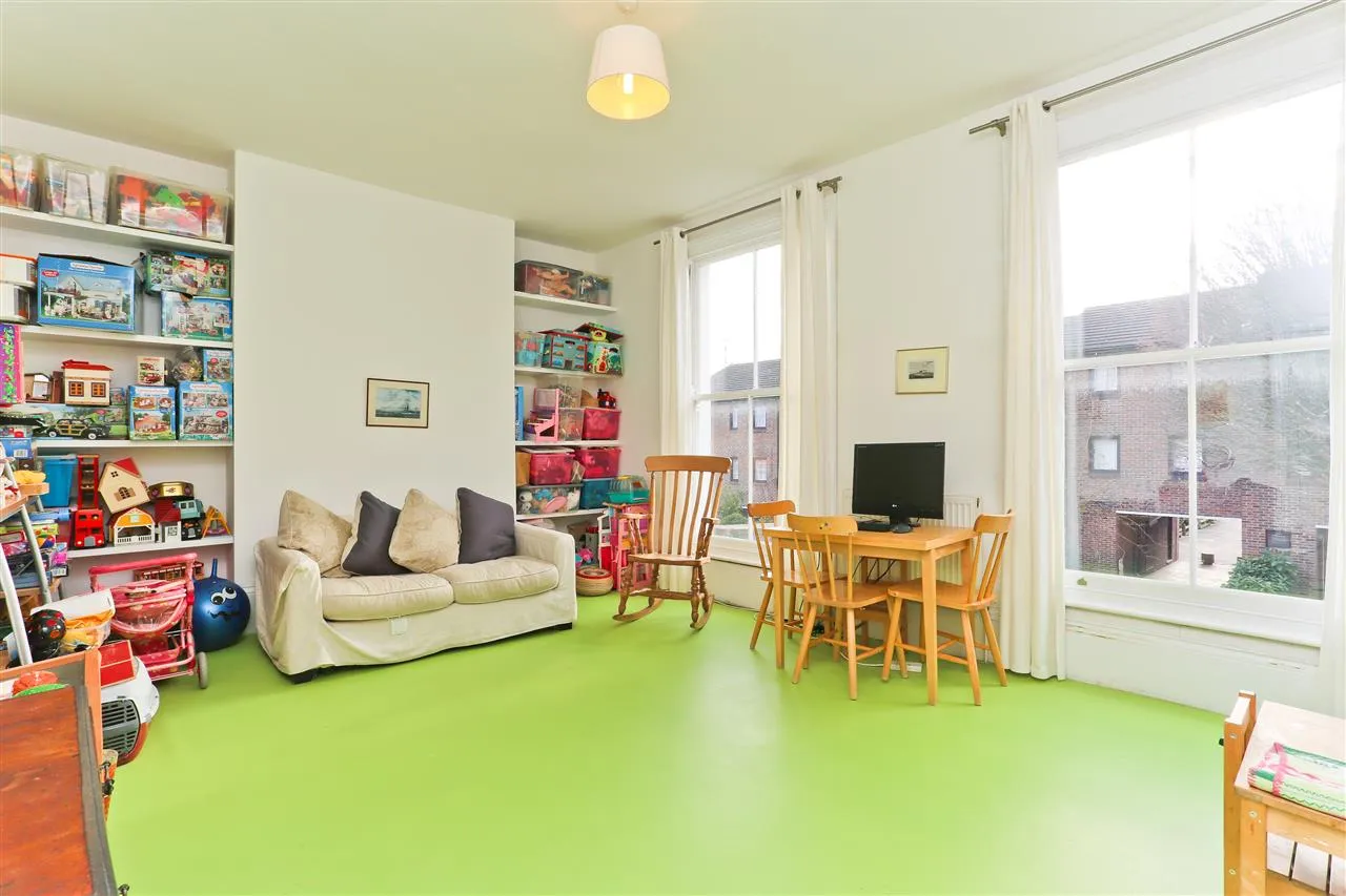 Hargrave Road, London, photo 9