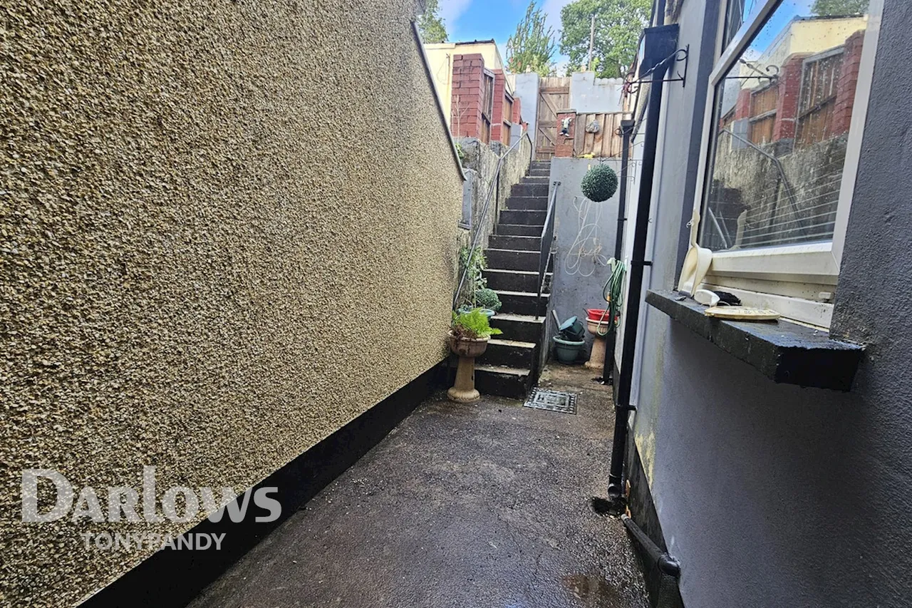 Tyntyla Avenue, Llwynypia, CF40, photo 15