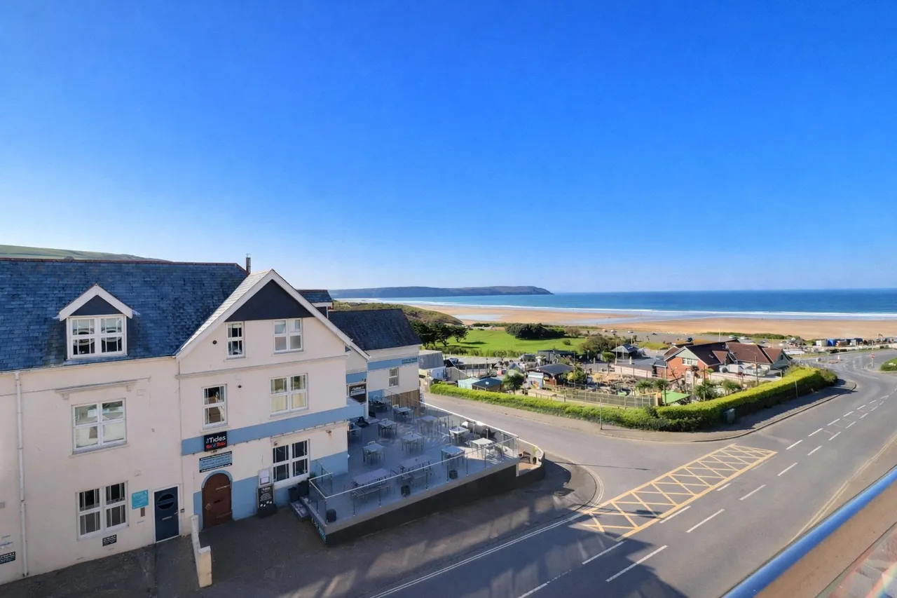 Beach Road, Woolacombe, EX34, photo 7