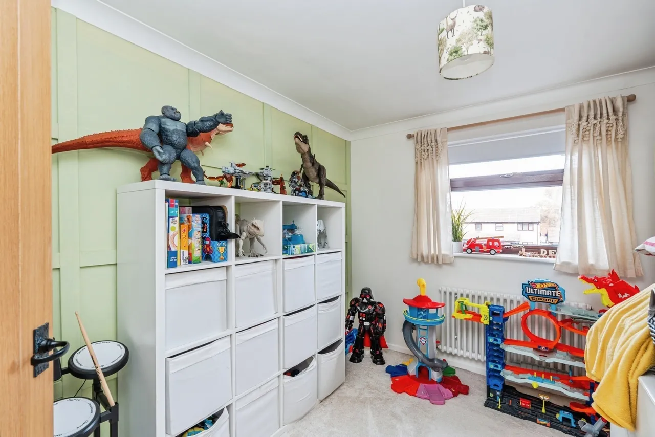 Austen Close, Totton, SO40, photo 16