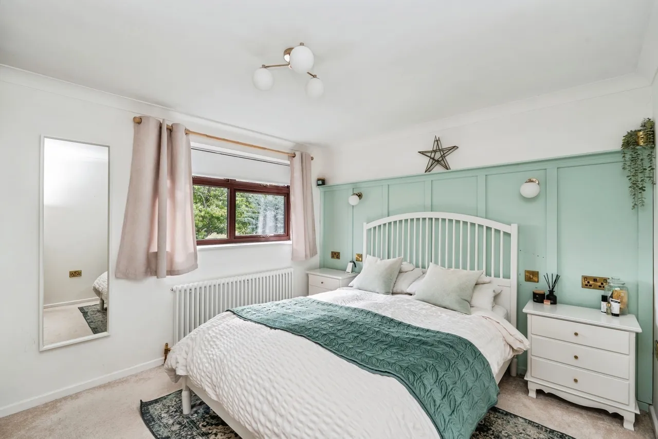 Austen Close, Totton, SO40, photo 12
