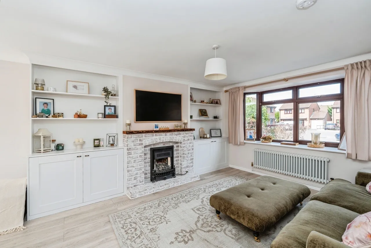 Austen Close, Totton, SO40, photo 2