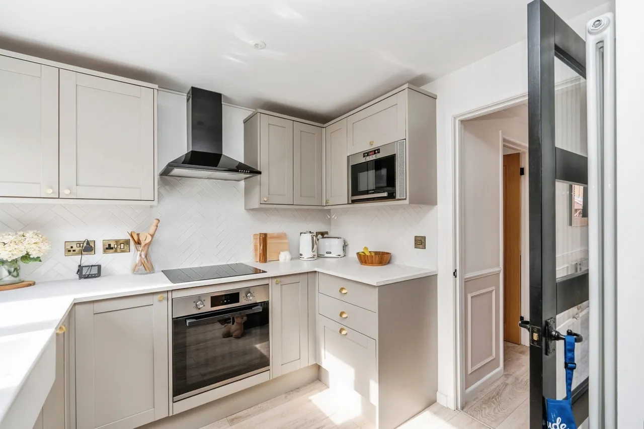Austen Close, Totton, SO40, photo 8