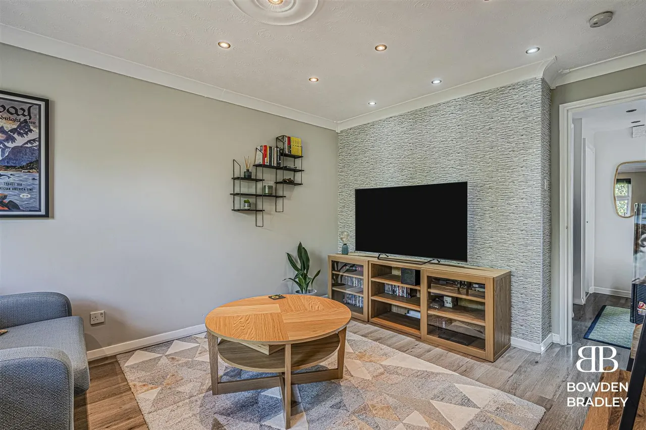 Manford Way, Hazel Court, IG7, photo 12