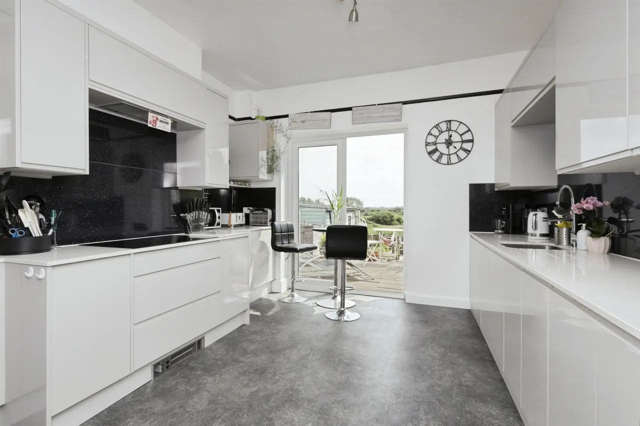 Rattle Road, Westham, BN24, photo 3