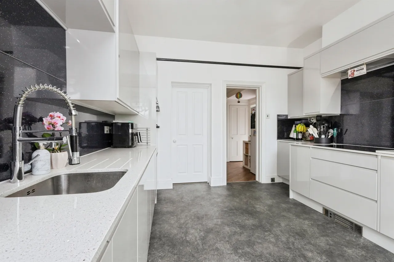 Rattle Road, Westham, BN24, photo 4