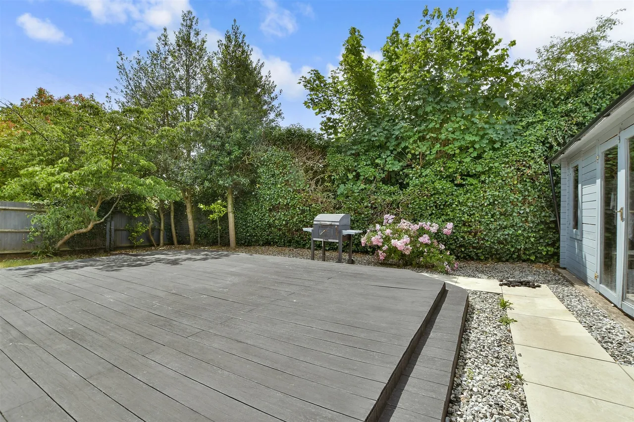 Daymerslea Ridge, Leatherhead, KT22, photo 14