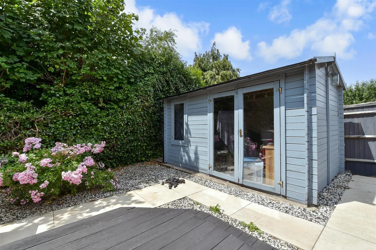 Daymerslea Ridge, Leatherhead, KT22, photo 15