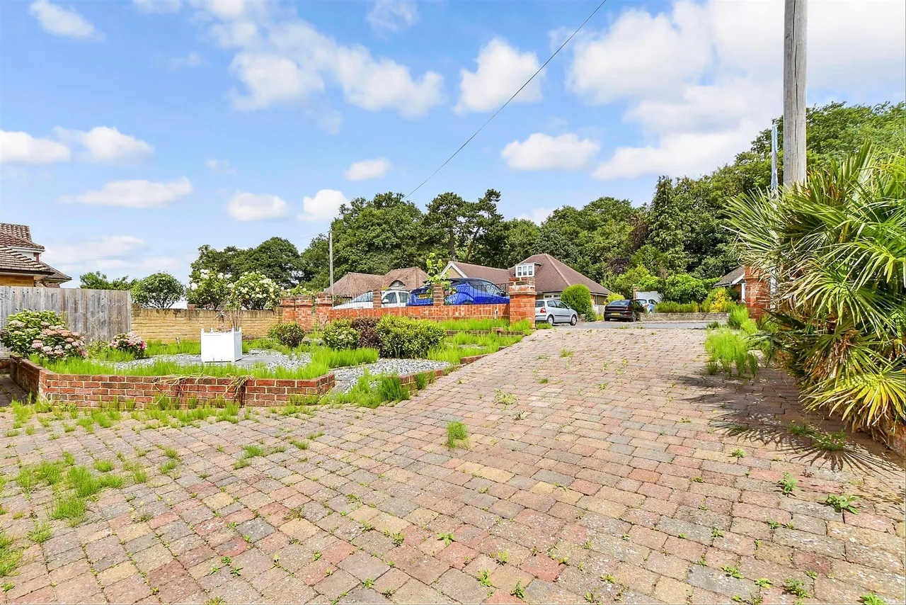 Daymerslea Ridge, Leatherhead, KT22, photo 17