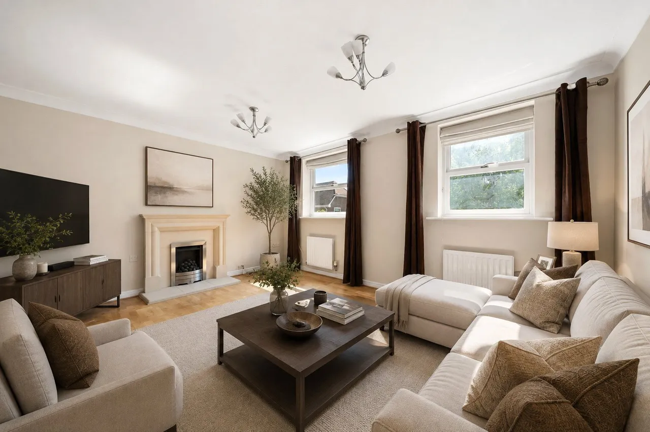 Pendenza, Cobham, Surrey, KT11, photo 2