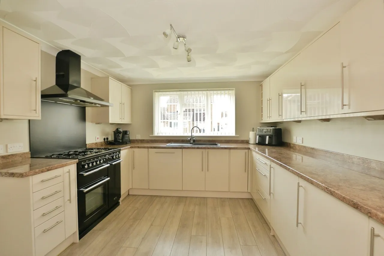 Gloucester Mews, New Romney, Kent, TN28, photo 4