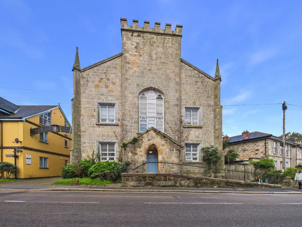 2 bed flat for sale, Chapel Street, Redruth, TR15