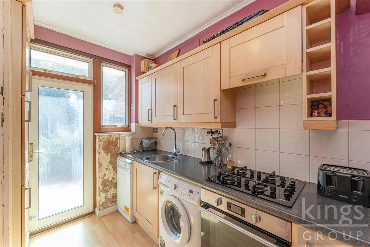 Tynemouth Drive, Enfield, photo 6