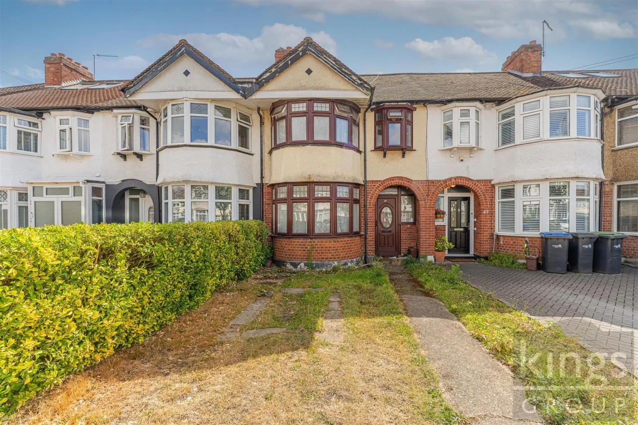 3 bed house for sale, Tynemouth Drive, Enfield