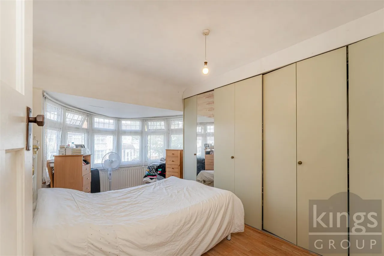 Tynemouth Drive, Enfield, photo 9