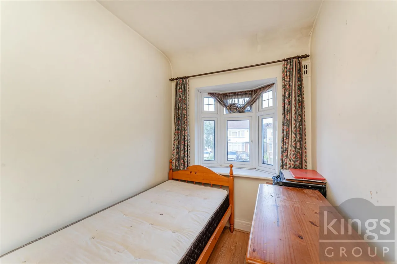 Tynemouth Drive, Enfield, photo 11