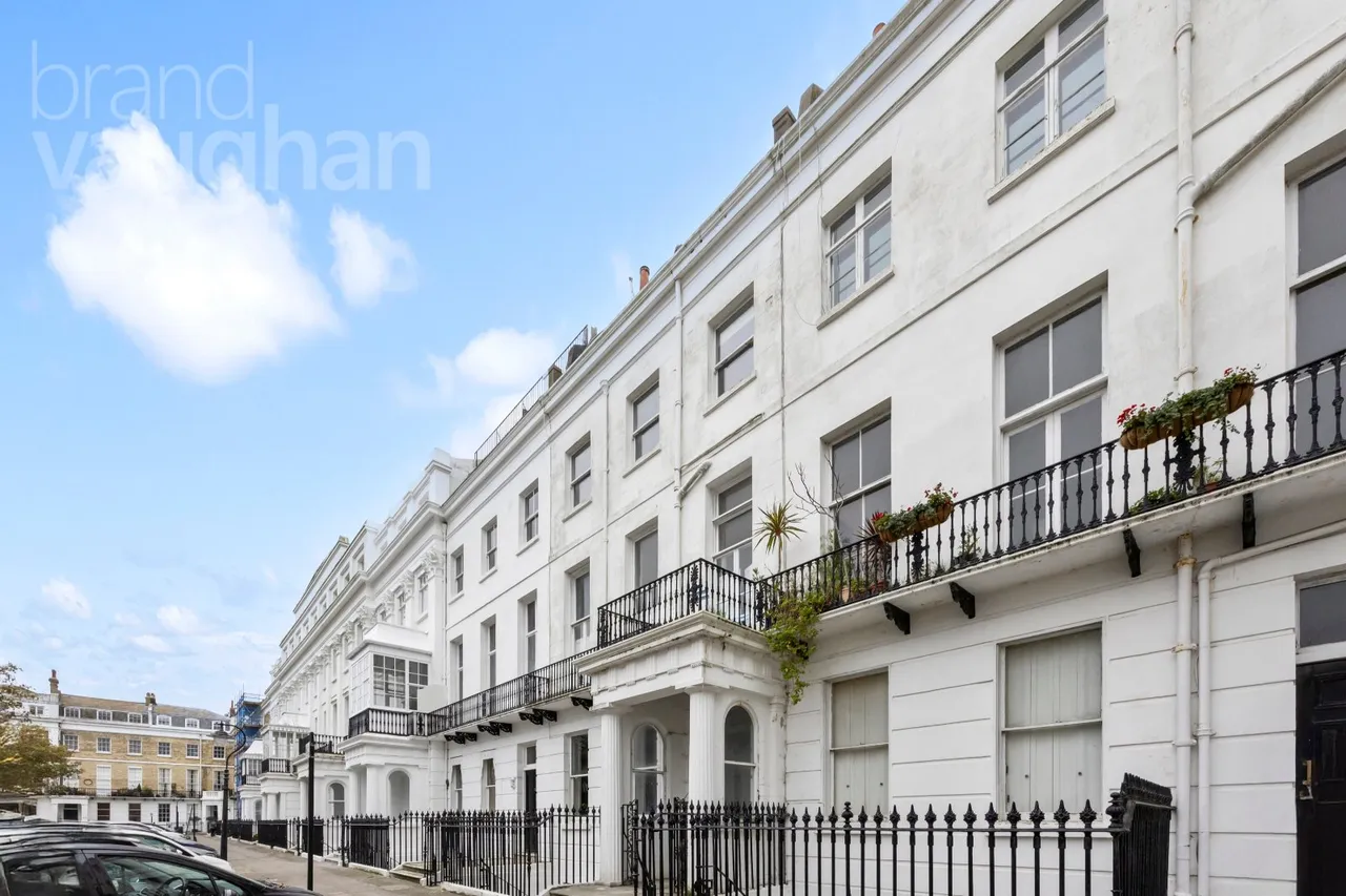 1 bed flat for sale, Sussex Square, Brighton, BN2